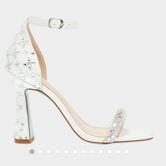 NWT Dean Heels by Betsey Johnson Originally $99, Size 8.5 - Picture 2 of 10